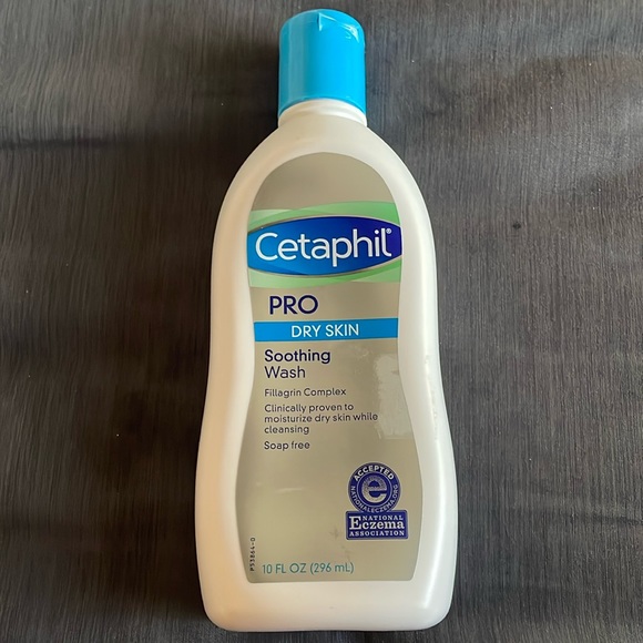 CETAPHIL PRO DRY SKIN SOOTHING WASH FOR ECZEMA AND SENSITIVE SKIN, 10 FL OZ - Picture 1 of 6